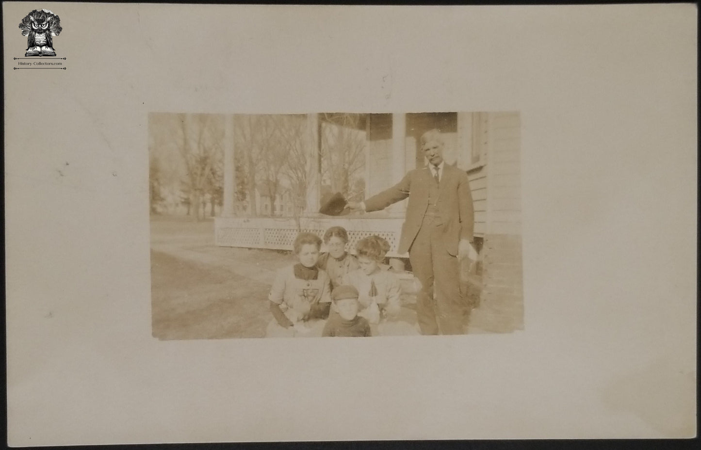 1911 RPPC Picture Postcard - Family Outdoors Portrait - Marshall County Melbourne Iowa