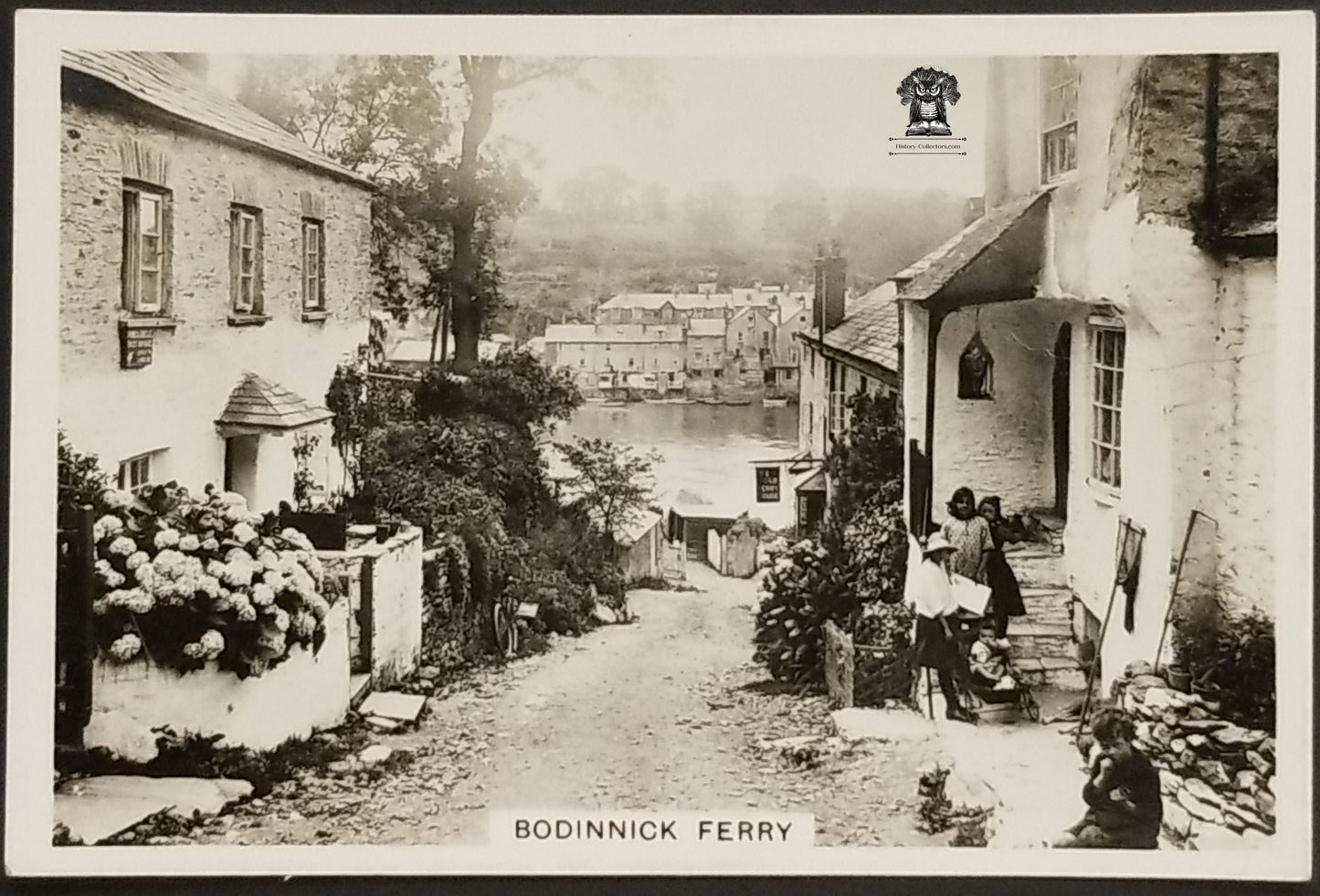 1939 UK Coastwise Senior Service Cigarettes Bodinnick Ferry Trading Card - Japan Tobacco