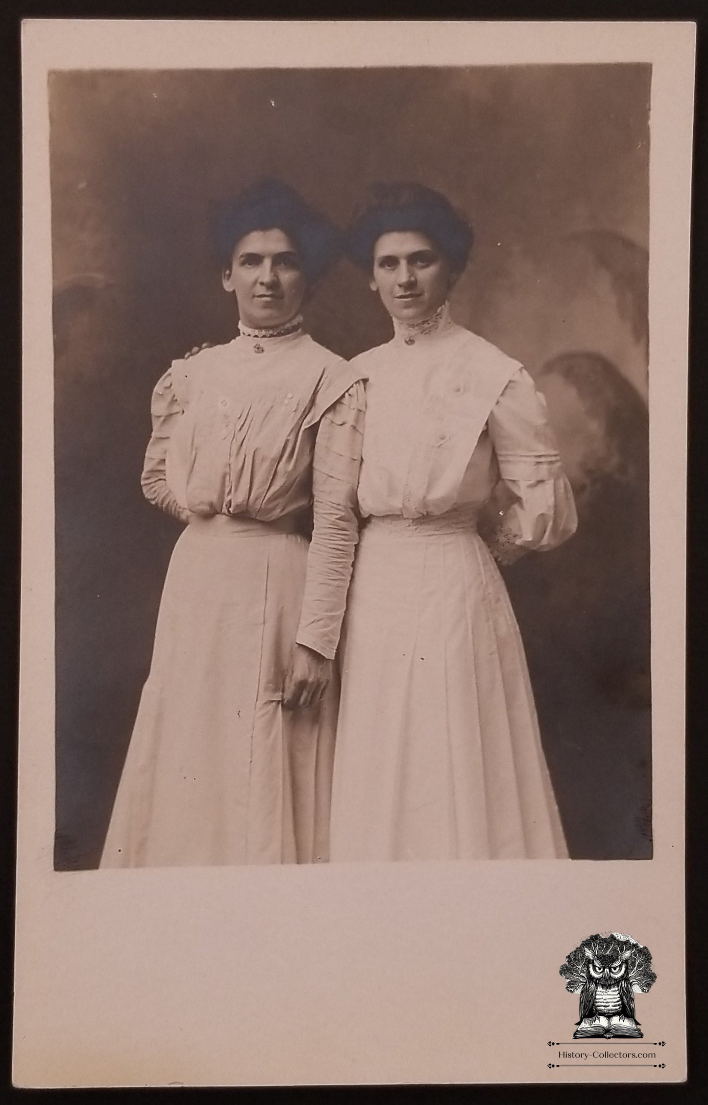 c1904 RPPC Picture Postcard - Twin Sisters ? Studio Photo - Edwardian Fashion Gibson Hair