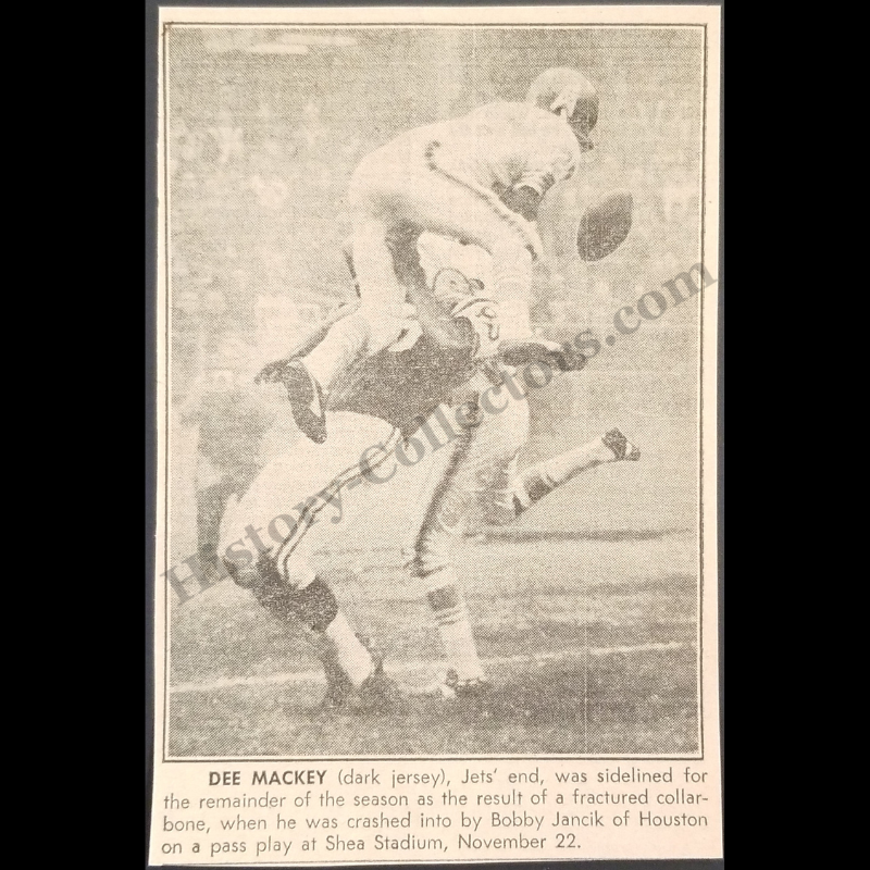 1965 Collision Between Dee Mackey Of The New York Jets And Bobby Jancik Of The Houston Oilers Print Clipping - American Football League - Shea Stadium - November 22 - Vietnam War Era - Ready For Framing