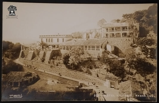 c1945 RPPC Picture Postcard - Hotel Casona Colonial Victoria Taxco Guerrero Mexico EKC Stamp Box